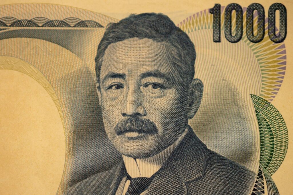 夏目漱石の千円札はいつまで使える？価値は上がる？